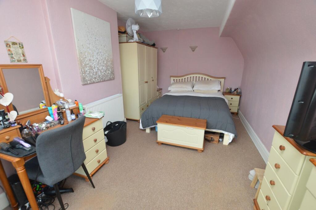 Bedroom 1 (Flat)