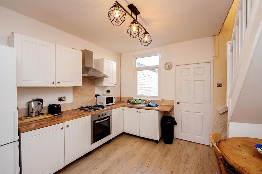 Lounge / Kitchen