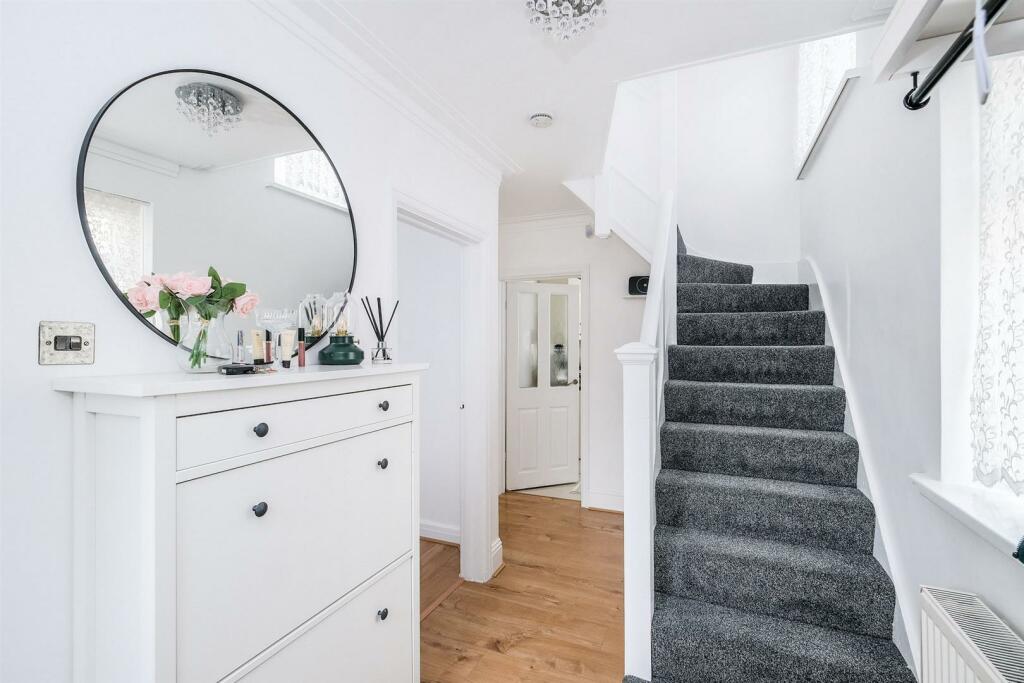13 dovehouse gdns-11_rszd.jpg