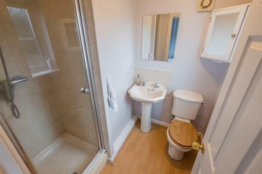 ENSUITE.jpg