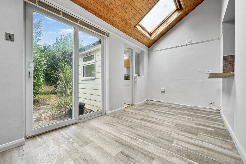 Open Plan Kitchen/Di