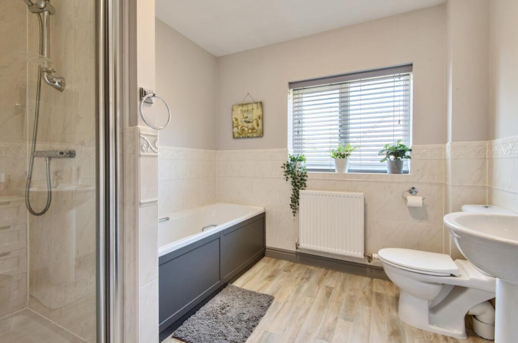 1293334-20-682a4fc13b3ed-ARW