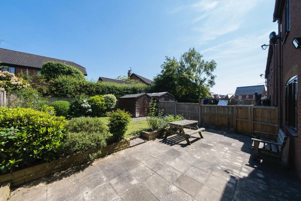 8 Ardens Meadow-023.JPG