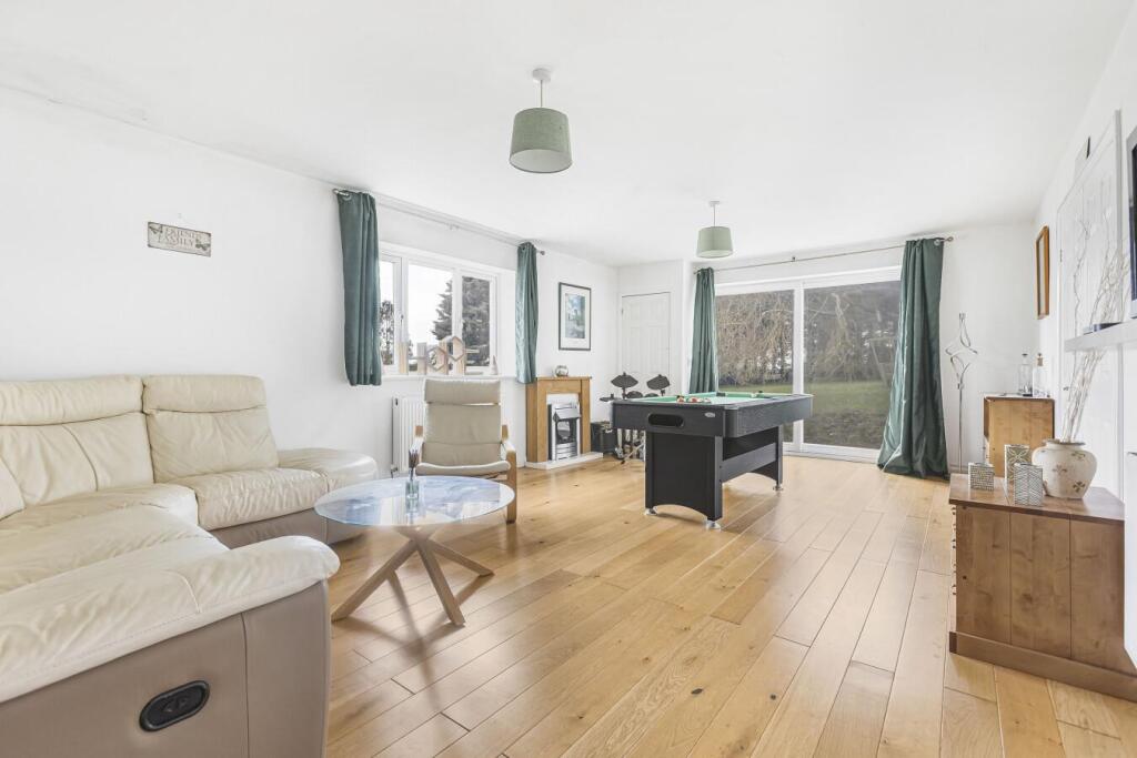 Sitting Room House