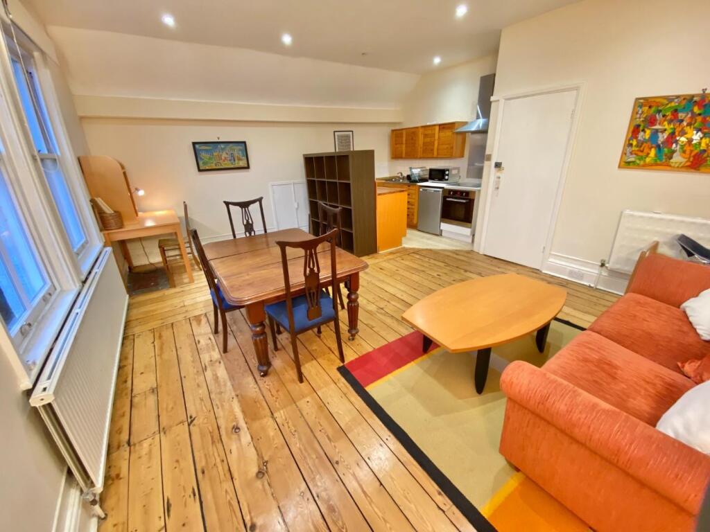 Living/Bedroom
