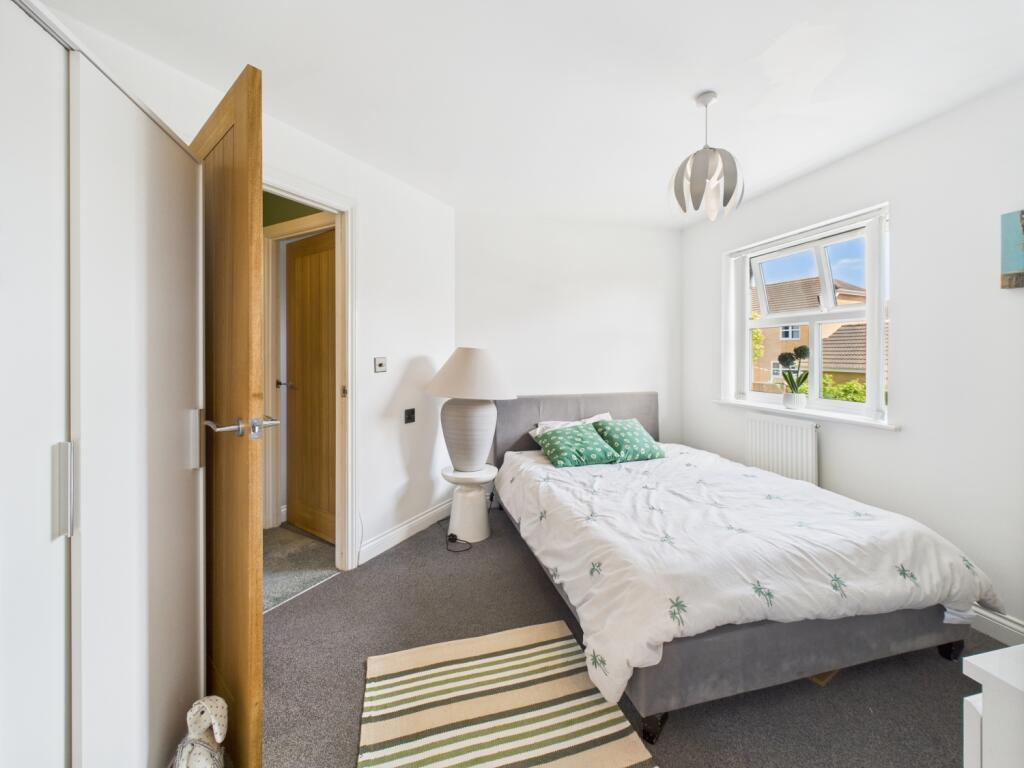 CAM02023G0-PR0161-STILL044