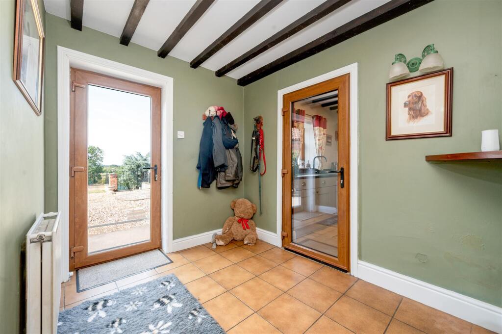 The Covert, Elton WEB PH-92.jpg