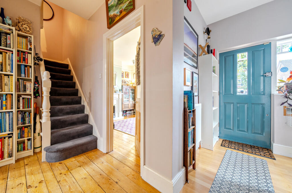 1364080-11-68f8a0...