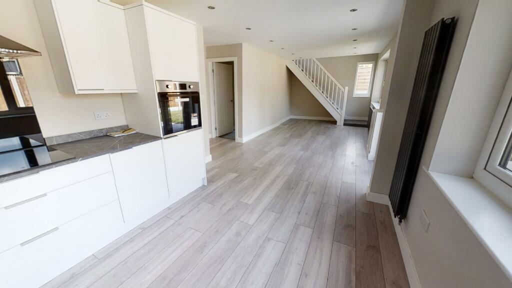 KITCHEN RECEPTION