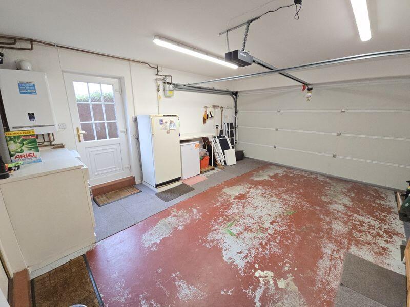 Garage Additional Image