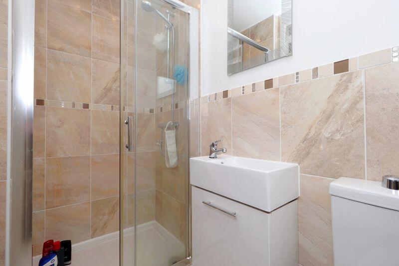 Master Bedroom En-Suite