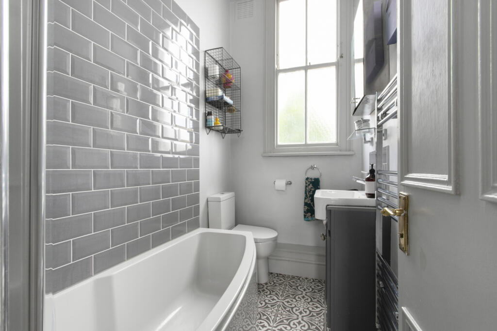 Picture No. 04