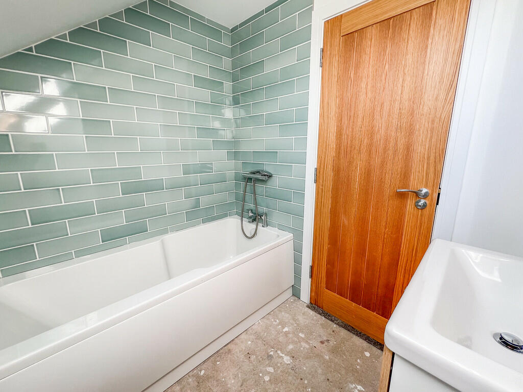 FF SHOWER 1
