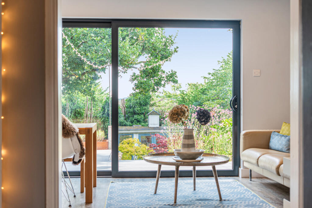 1-1333269-1-688ba...