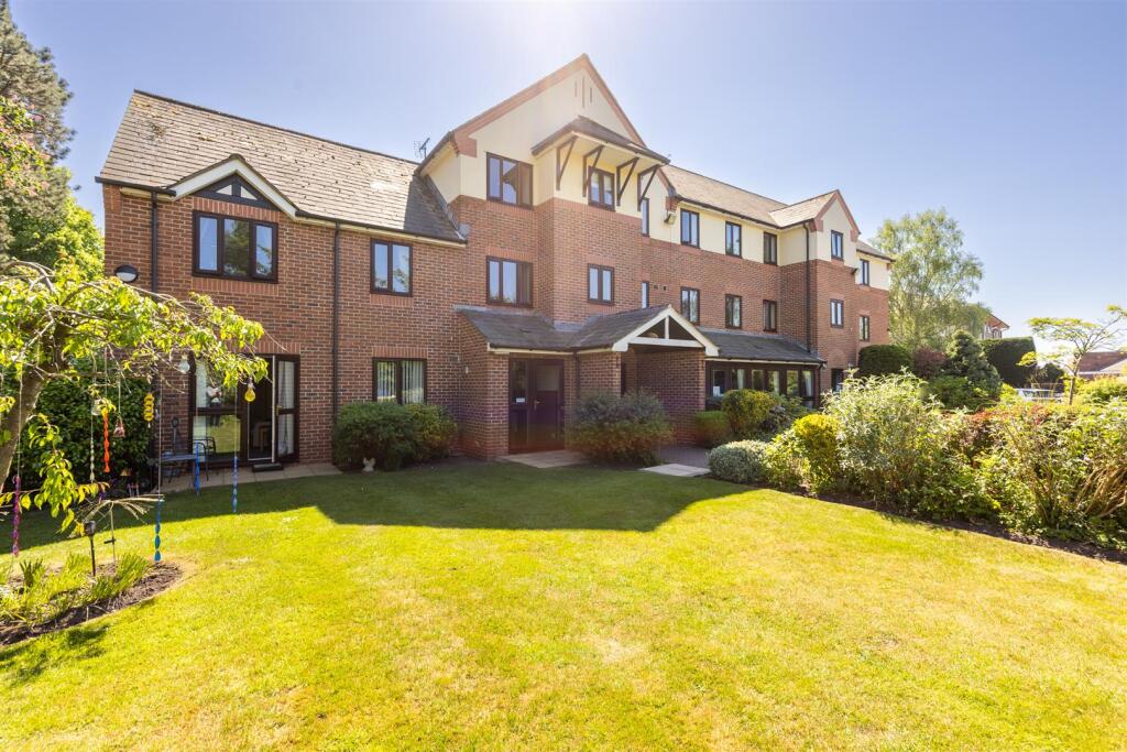 19CromwellCourt-20.jpg