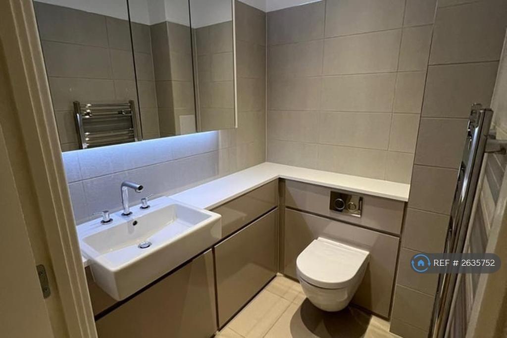Toilet 1