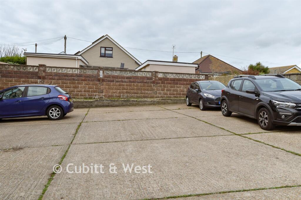 Driveway/Parking