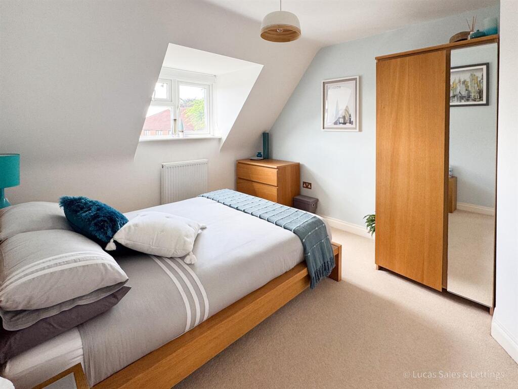 1 Caswell Close Kettering-25.jpg