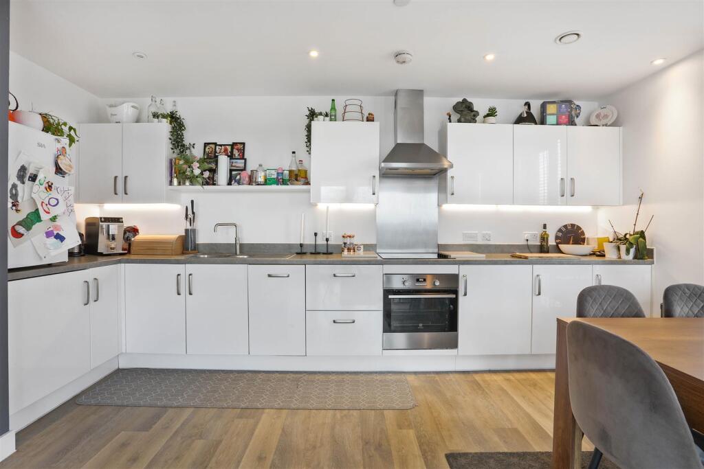 1418676261 -  16.jpg