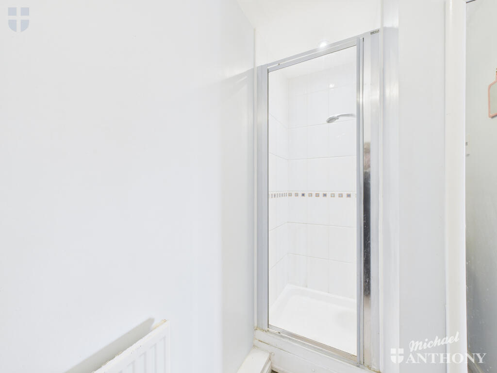 CAM03218G0-PR0791-STILL011