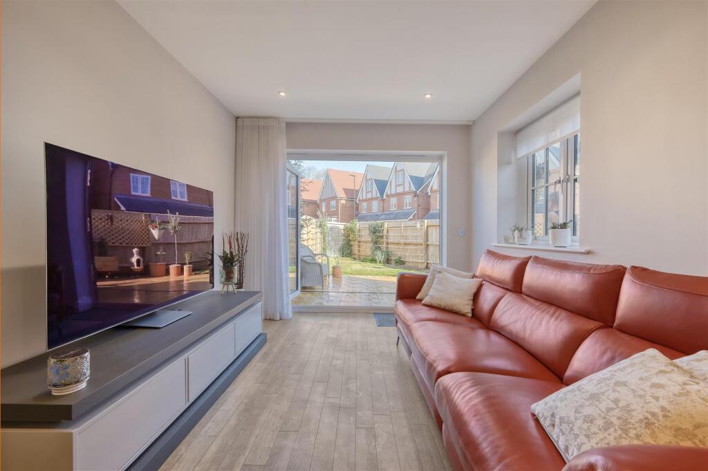 img_4872_9 copy 2.jpg