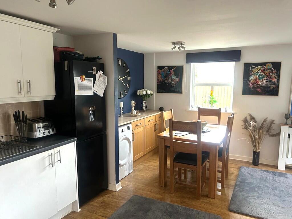 original-8FF3E111...