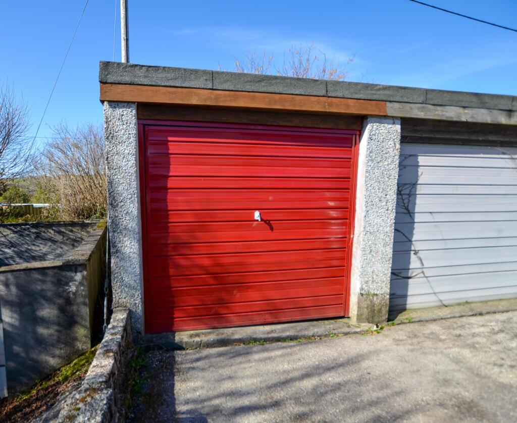 To Book A Viewing Call TPS Lostwithiel on 01208 87