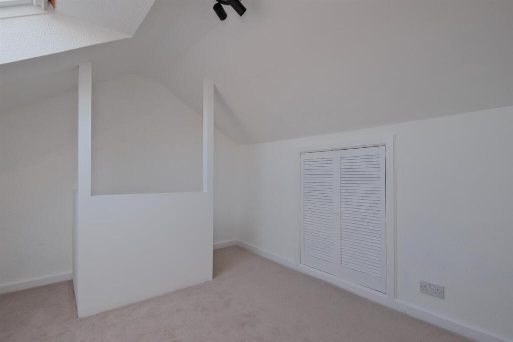 014-88 Currieside Avenue , Shotts , ML7 5RN.jpg
