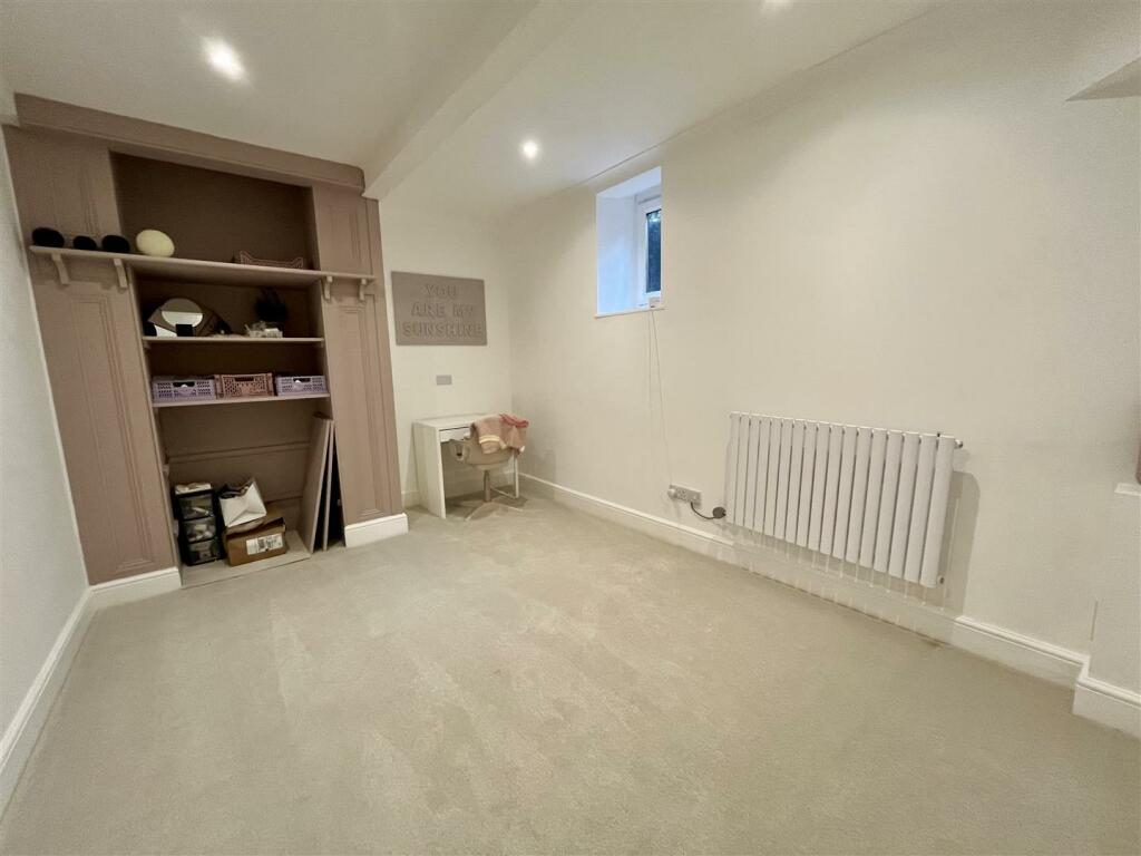 Bramleys Estate Agents - Halifax - Heathfield Terr