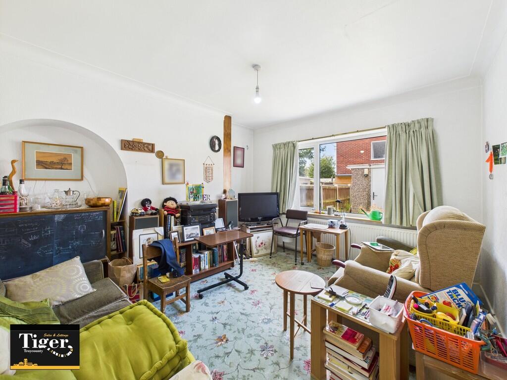 CAM03440G0-PR0370...