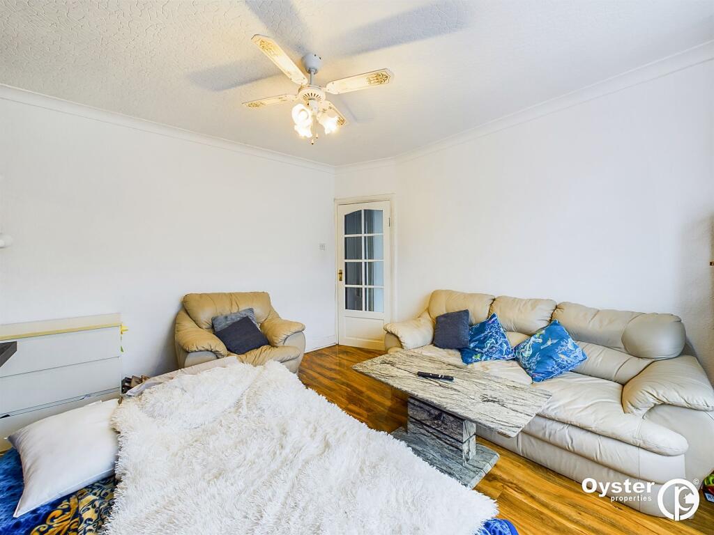 Reception/ Bedroom 1