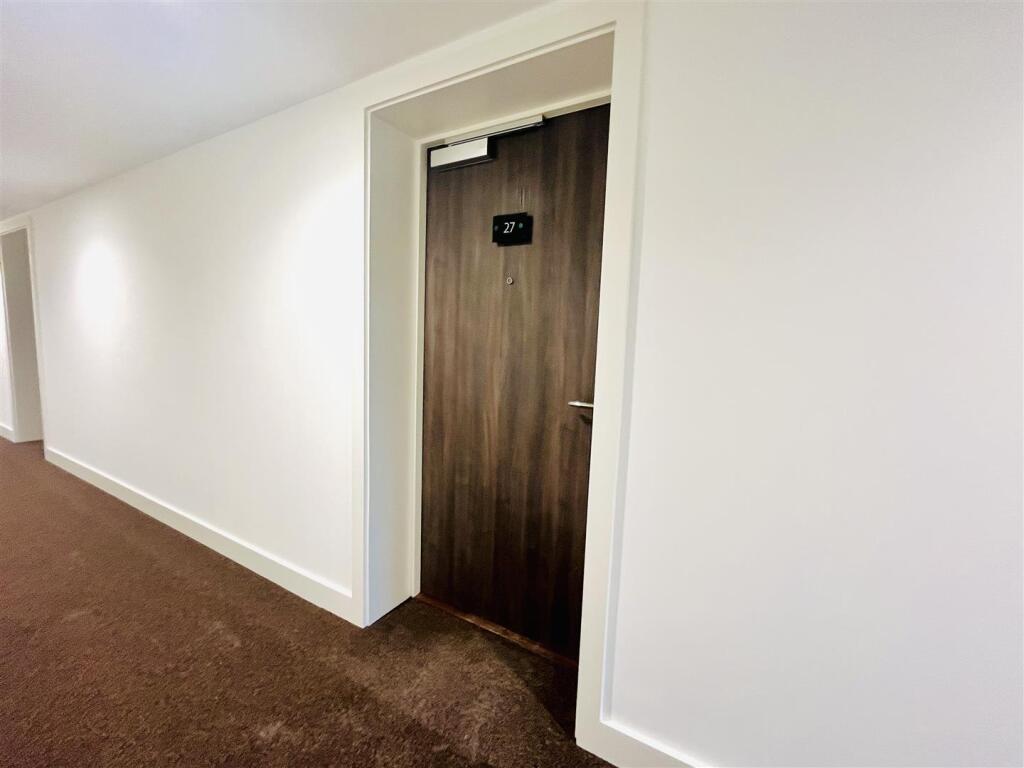 Private Entrance