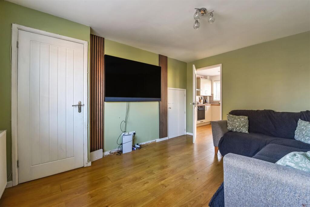 Lounge to Kitchen.jpg