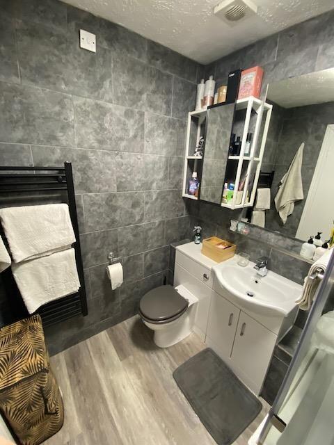 Bathroom (1)