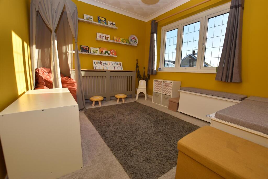 Dining - Play Room.JPG