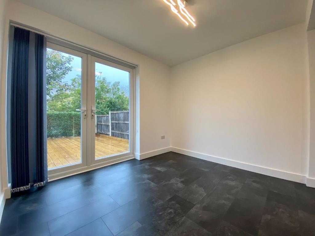 Dining Area Aspect 2