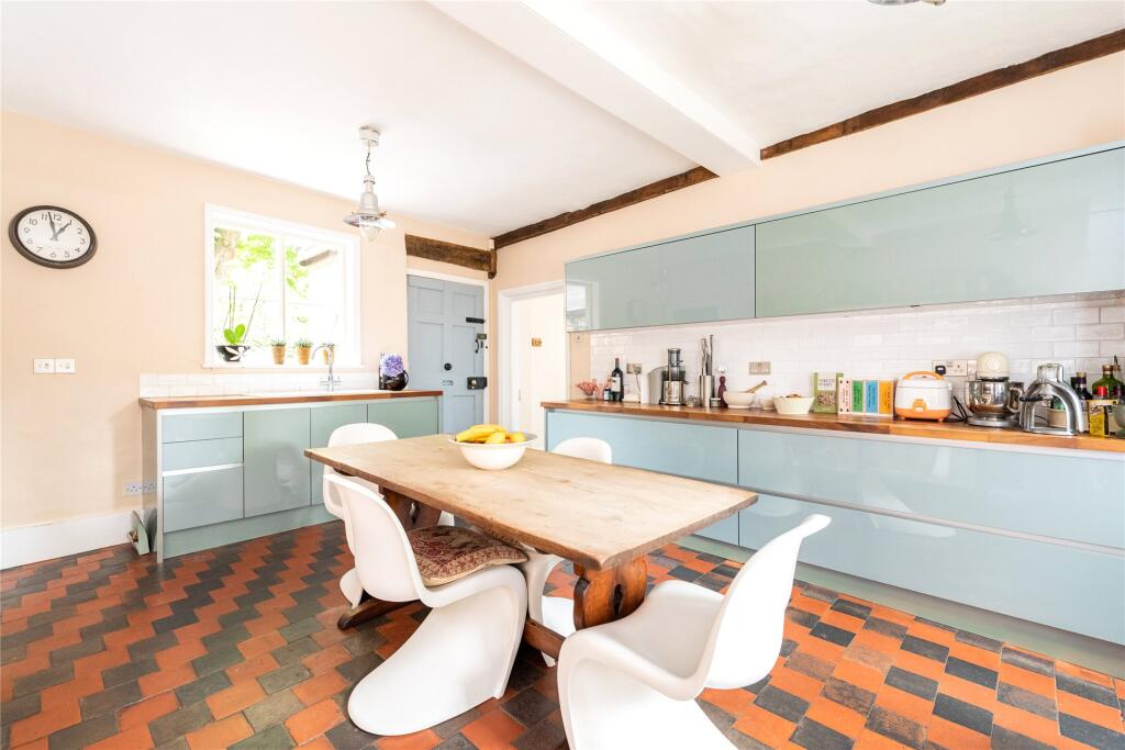 Kitchen/Breakfast
