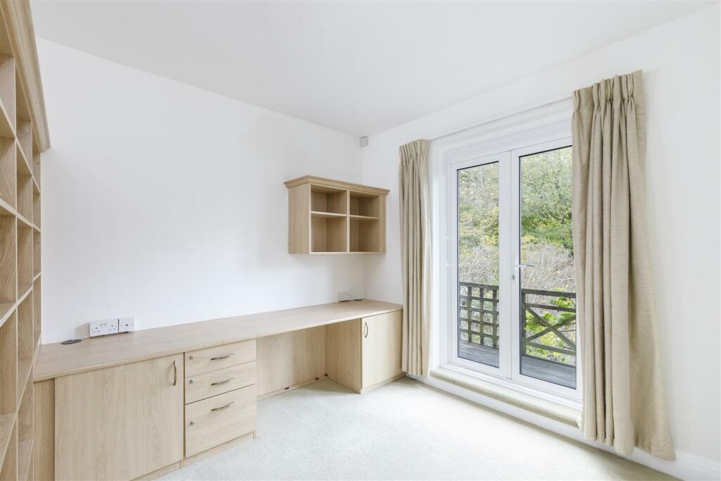 Office/3rd Bedroom