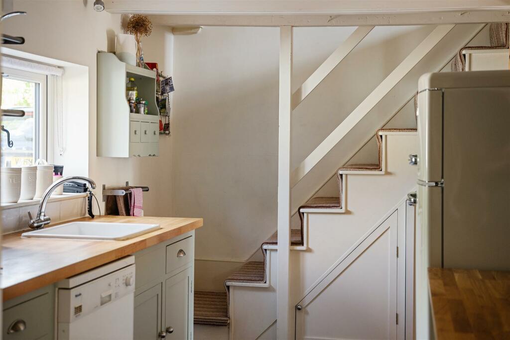 Spring_Cottage25[1].jpg