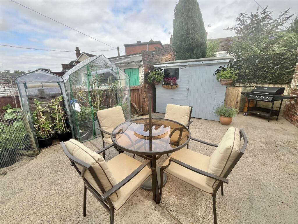 Encloased Rear Garden