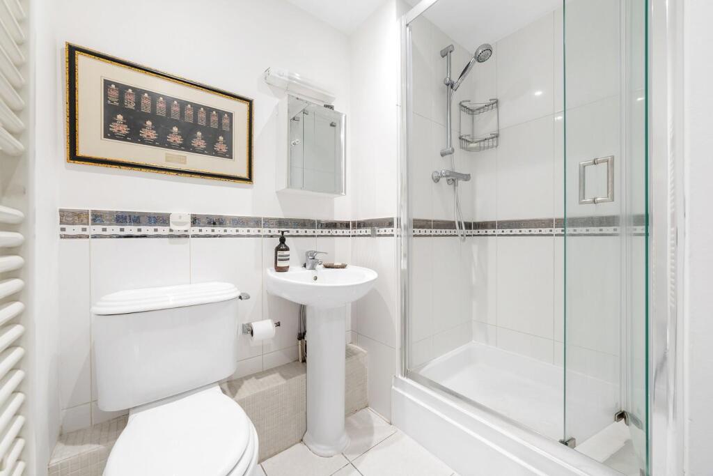 En-suite.JPG