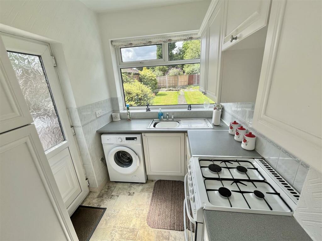 Kitchen Aspect 2.jpg