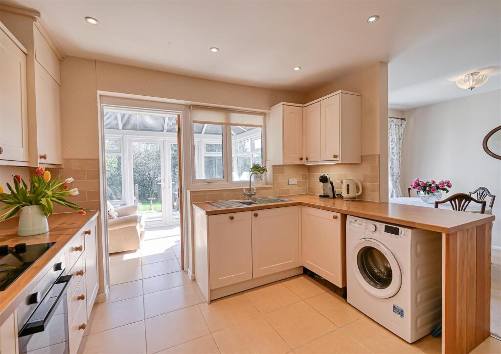 13 Claremont Drive-15.jpg