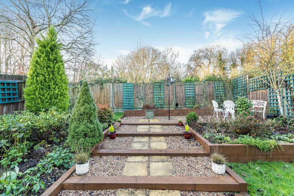 25 St. Anthonys Close