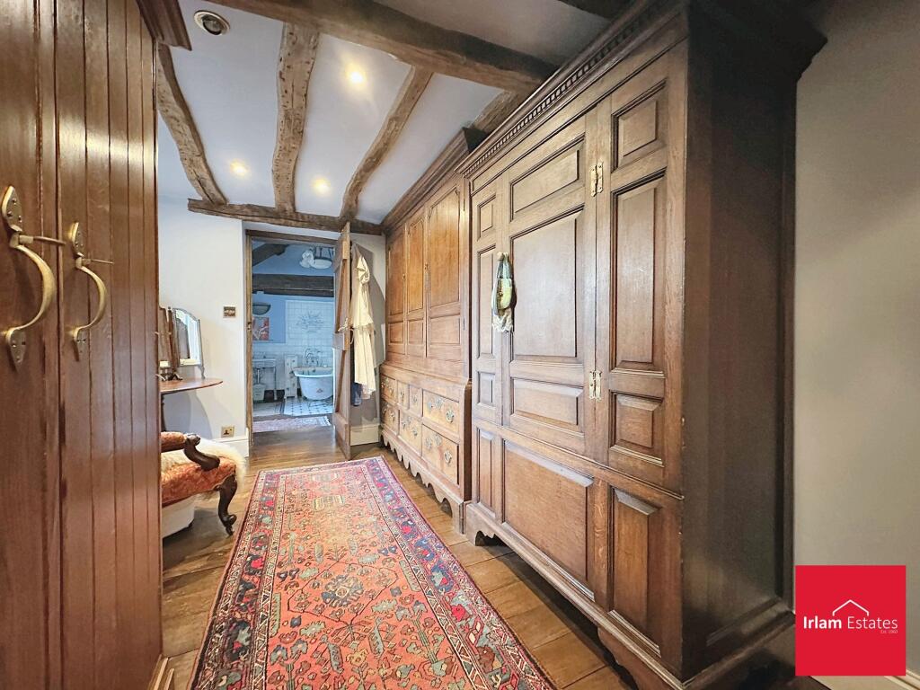 Bathroom/Dressing area