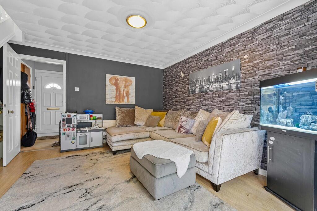 Morgan Close, Bla...