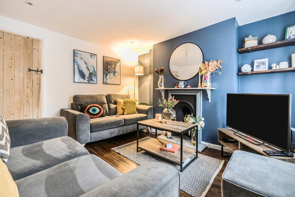 1346683-4-68c1443...