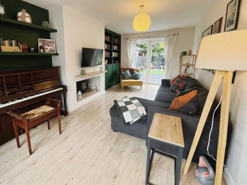 pbox-living_room-324972.jpg
