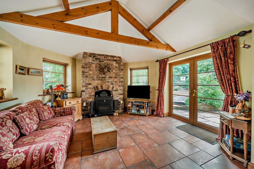 8558170-interior18-800.jpg