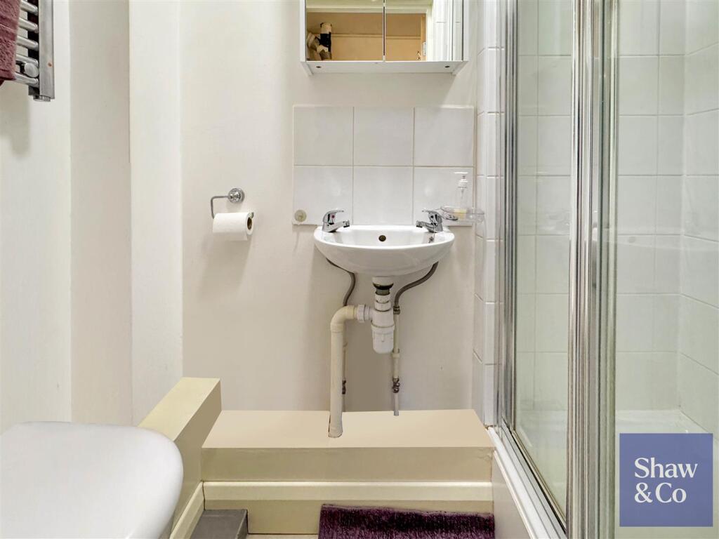Shower Room.jpeg